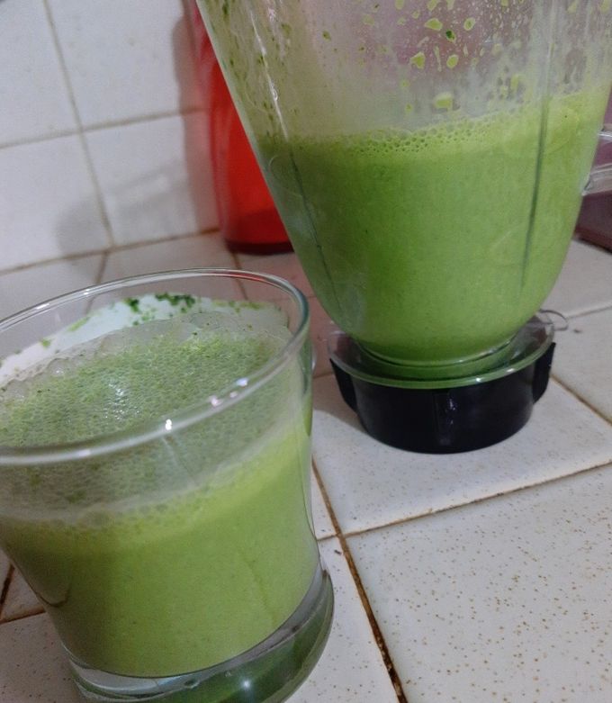 Una foto de Licuado verde (no cítrico)