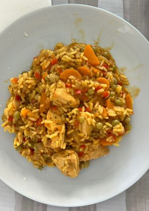 Una foto de Arroz con pollo