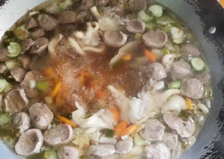 Resep Soup jamur/soup oyong/ soup baso/sup jamur/sup oyong/sup baso yang Lezat Sekali