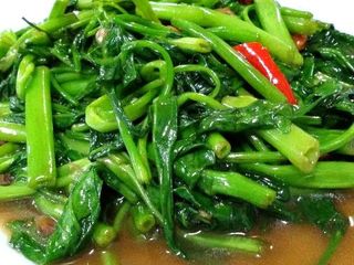 ผัดผักบุ้งไฟแดง