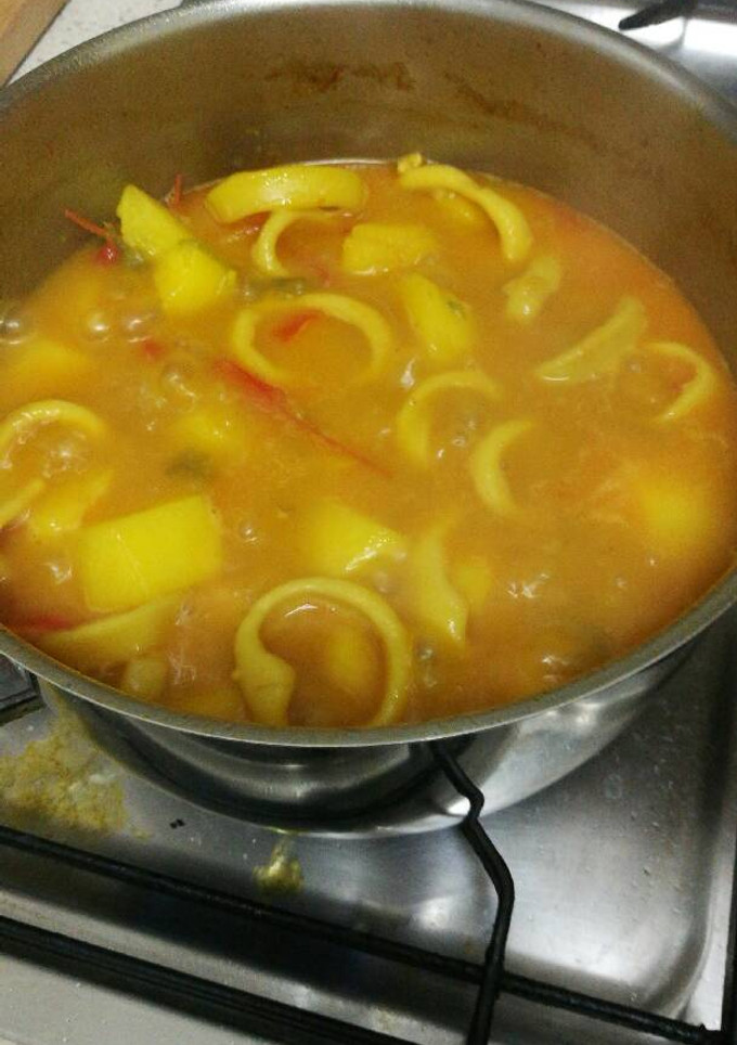 Una foto de Guiso de patatas y calamares