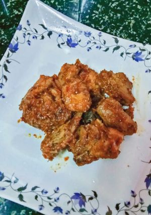 A picture of Vella Chicken.