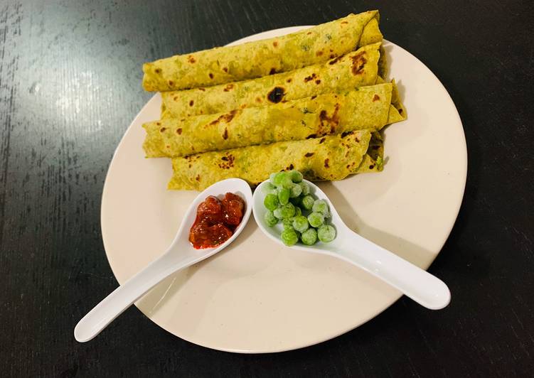 Step-by-Step Guide to Make Favorite Green Peas Paratha