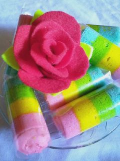 Foto resep Mini Rainbow Roll Cake (Bolu gulung kukus mini)