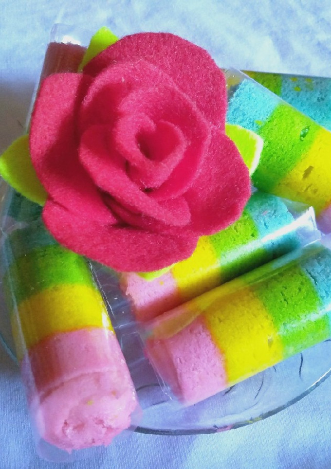 Foto resep Mini Rainbow Roll Cake (Bolu gulung kukus mini)