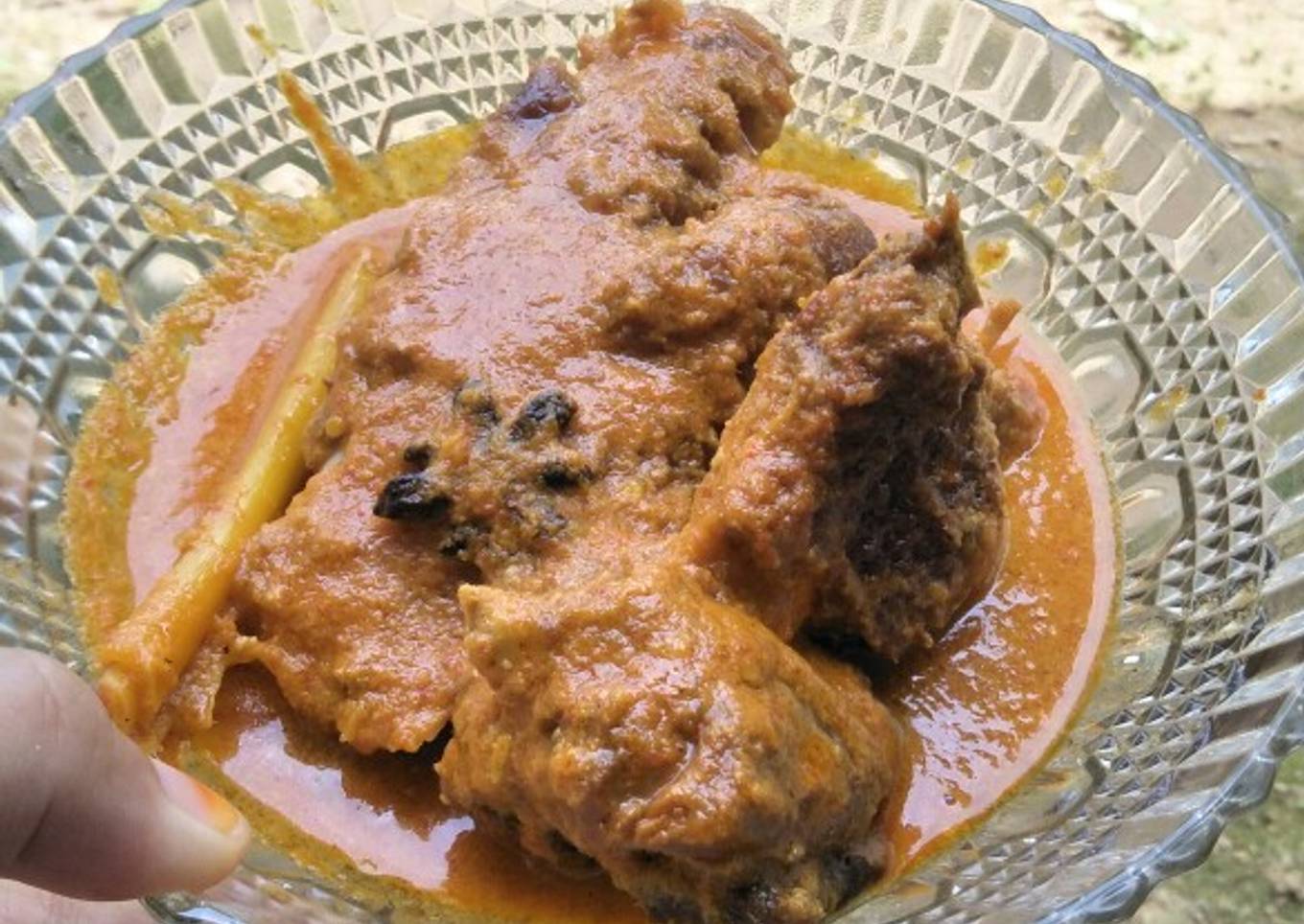 Bebek gulai merah