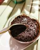 Brownie con mantequilla de cacahuate en microondas