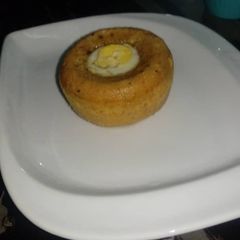 A picture of Moimoi with egg.