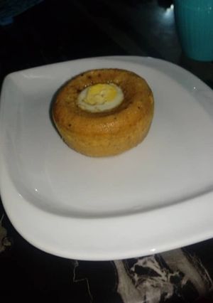 A picture of Moimoi with egg.