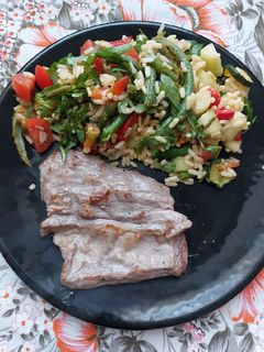 Foto di Diaframma di cavallo con insalata di riso(kcal 385 a porzione)