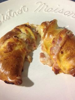 Una foto de Pizza rizada