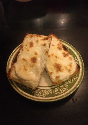 A picture of Broiled crab snacks.