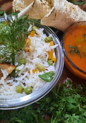 મટર પુલાવ (Matar Pulao Recipe In Gujarati) રેસીપી મુખ્ય ફોટો