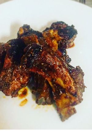 A picture of Asian persuasion pork ribs.
