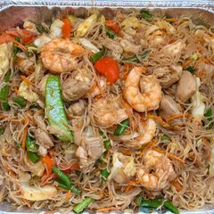 A picture of Chicken & Shrimp Pancit Bihon.