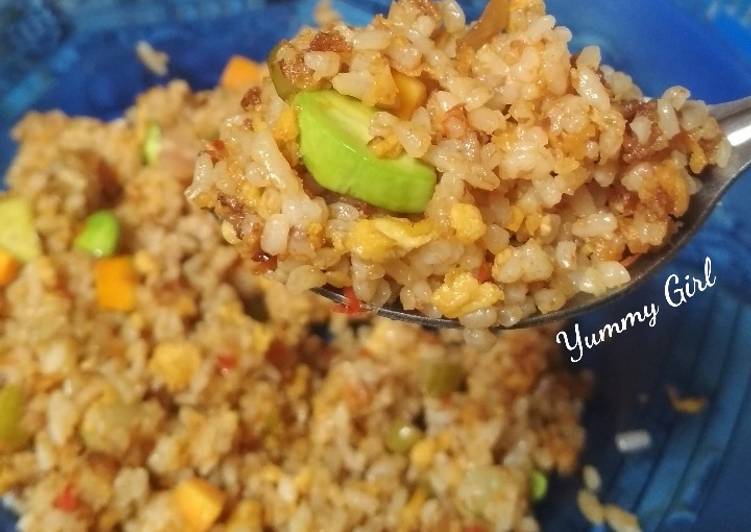 Cara membuat 3. Nasi Goreng Hari Ini (Nasi Goreng Pacar) yang enak Untuk Jualan