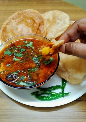 भंडारे वाली आलू की सब्जी(Bhandare wali aloo ki sabzi recipe in Hindi) रेसिपी मुख्य फोटो