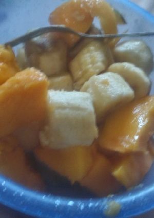 A picture of Late night fruits.