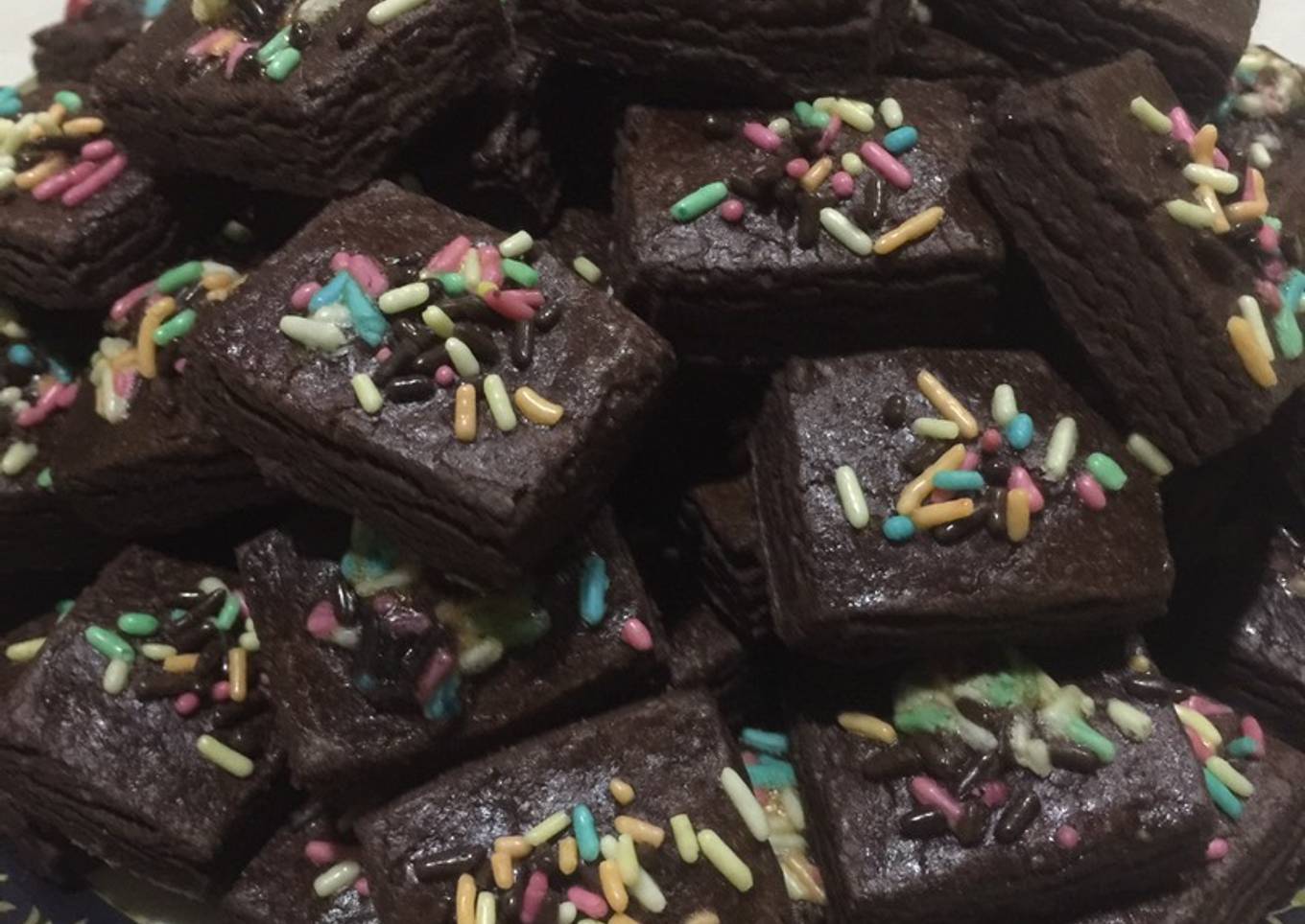 Biskut coklat almond badam