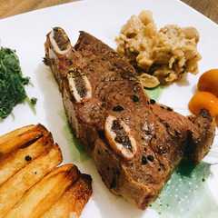 รูปของ Rib Steak with Cream Mushroom Sauce
