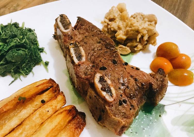 Langkah Mudah untuk Membuat Rib Steak with Cream Mushroom Sauce, Bisa Manjain Lidah