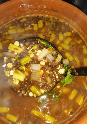 Una foto de Sopa milpera de lentejas