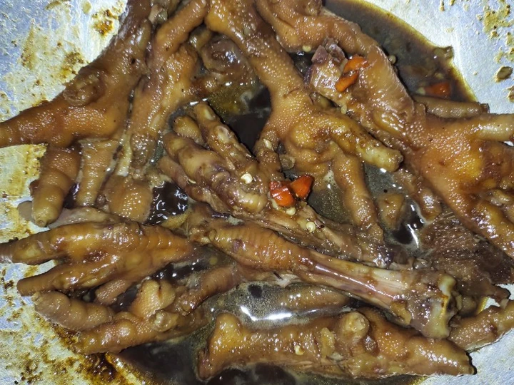 Langkah Gampang Menyiapkan Resep 20. Ceker Ayam bumbu kecap enak mudah yang Uenak Anti Ribet, Lezat Sekali