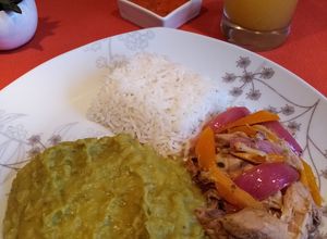Una foto de Alverjitas Partidas con Escabeche de Atún