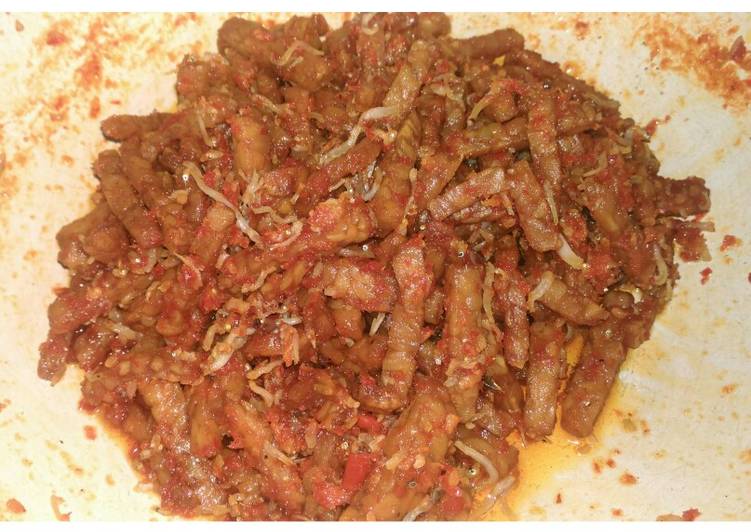 Bagaimana mengolah Sambalado tempe mix teri Anti Gagal