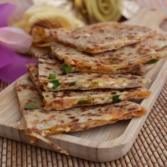 Pizza Paratha A picture of Pizza Paratha.