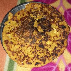 A picture of Bajre ki roti.
