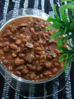 عکسی از دستور خوراک لوبیا با قارچ 😋