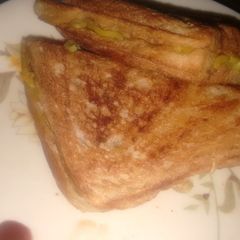 A picture of Maggi bread toster.