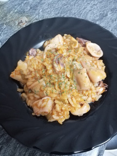 Una foto de Chipirones con arroz🦑