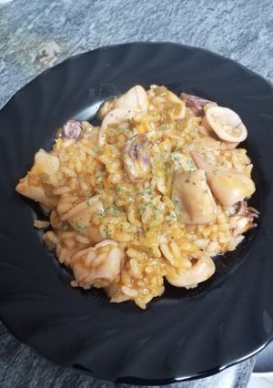 Una foto de Chipirones con arroz🦑