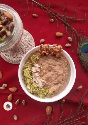 A picture of Dates - Kodo Millet Pudding (Khajoor Kodri Kheer).