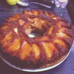 Una foto de Torta invertida de manzana