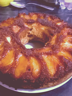 Una foto de Torta invertida de manzana
