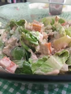 Una foto de Ensalada tropical de supervivencia