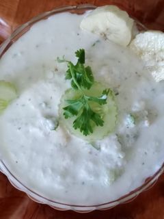 કાકડી-કેળા નુ રાયતું (kakadi kela raitu recipe in gujarati) રેસીપી મુખ્ય ફોટો