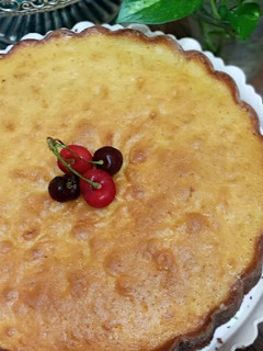 عکسی از دستور کیک آلبالو با بافت اسفنجی😍😋