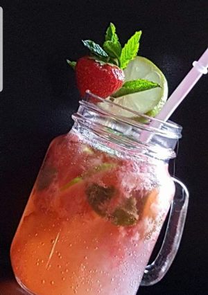 A picture of Strawberry Mojito #ramadankitayari.