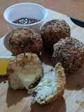 Bombas de papa y coliflor