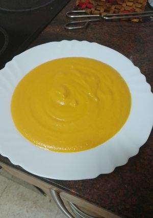 Una foto de Crema de verduras asadas