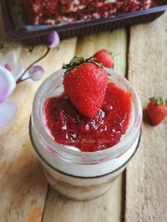 Foto resep Strawberry Cheese Cake in a Jar
