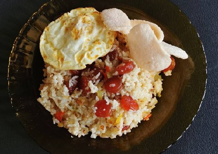 Langkah Mudah untuk Menyiapkan Nasi goreng lapjiong sambel korek Lezat