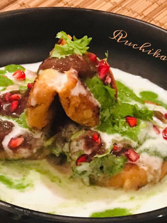 A picture of Aloo Arbi Chaat.