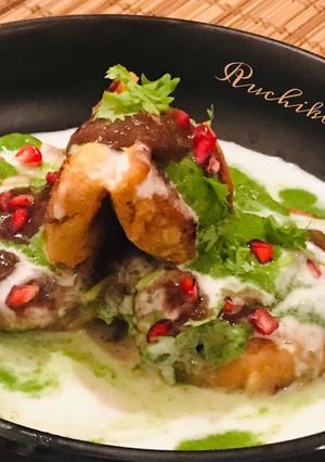 A picture of Aloo Arbi Chaat.