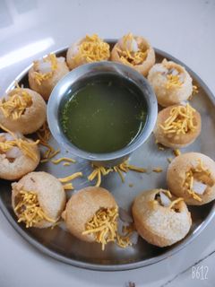 पानी पूरी (Pani Puri recipe in hindi) रेसिपी मुख्य फोटो