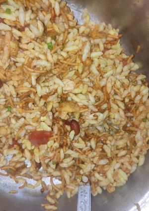 भेल पूरी(bhel puri recipe in hindi) रेसिपी मुख्य फोटो